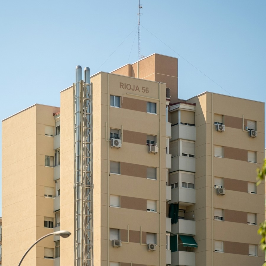 Edificio Rioja 66 rehabilitado, vista completa